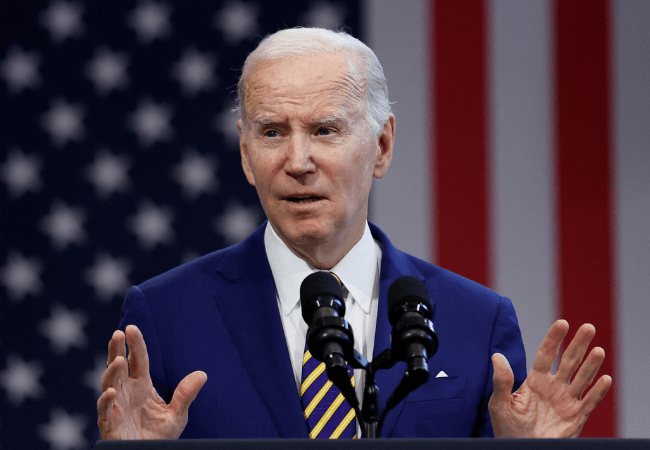 You are currently viewing Biden Implements Strict New Asylum Ban at US-Mexico Border Ahead of Elections